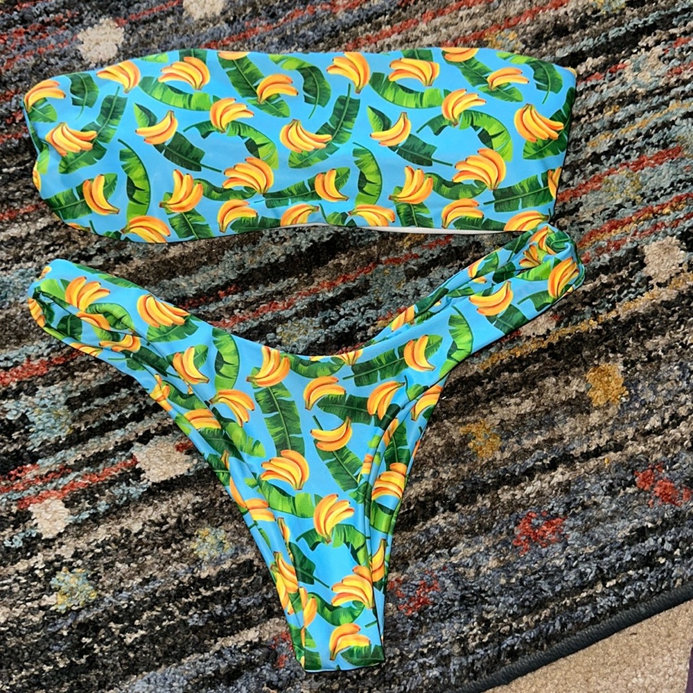 Banana bikini